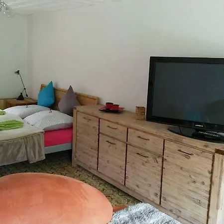 New Δωμάτια σε οικογενειακή κατοικία Langendorf (Lower Saxony)